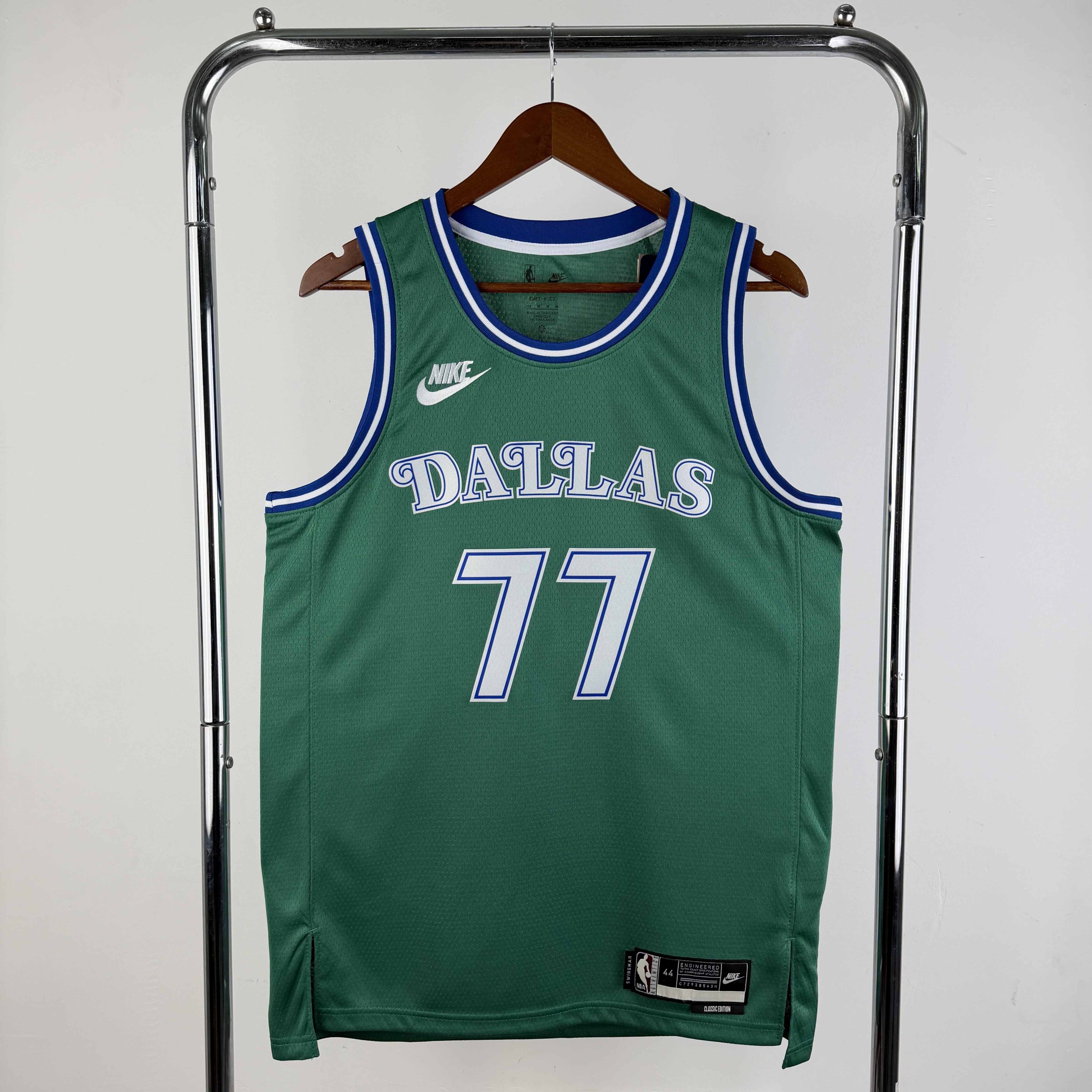  Dallas Mavericks Luka Doncic Swingman Classic Edition jersey