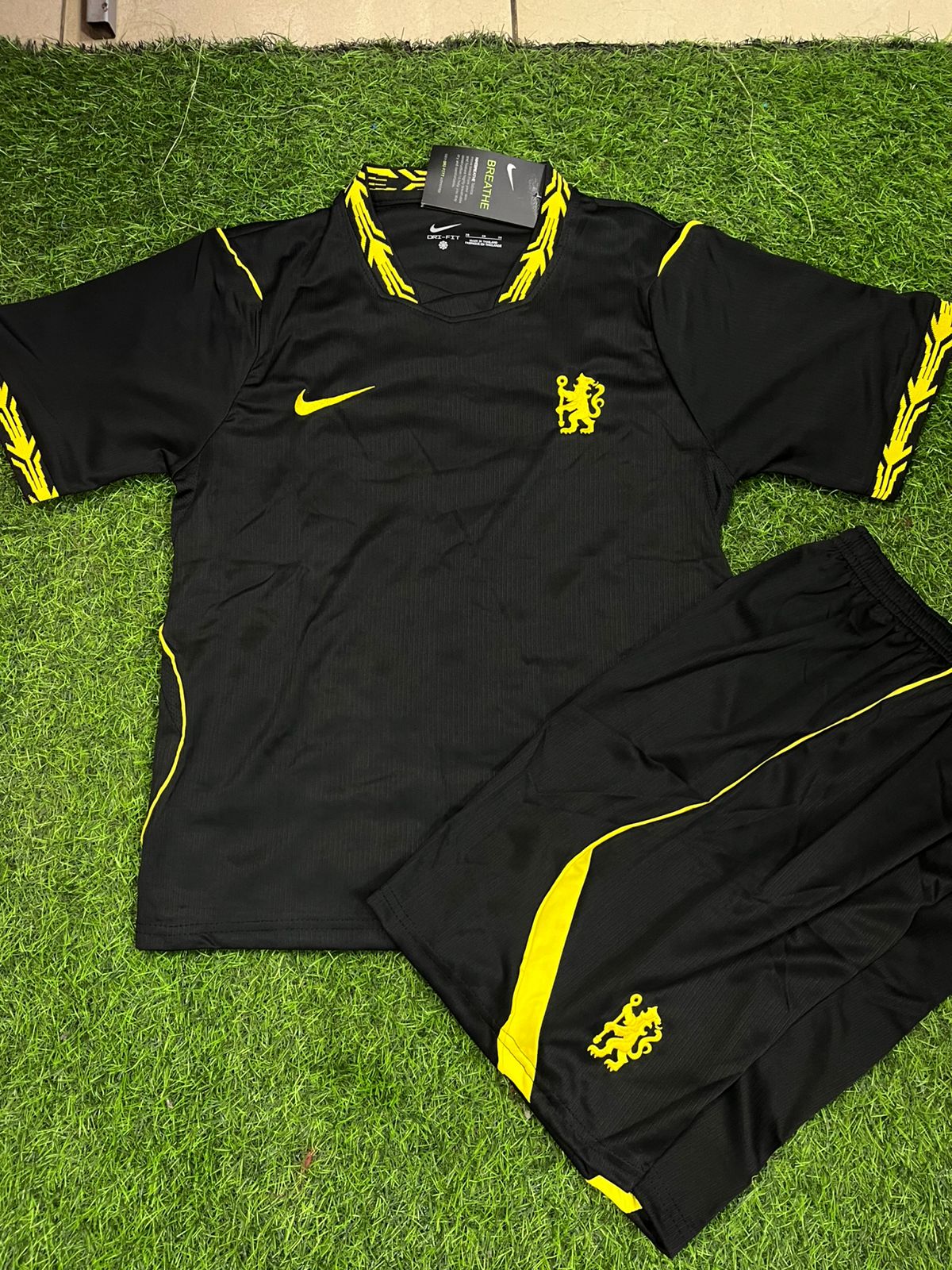 Chelsea Black & Yellow Special Edition Kit (Full Set)