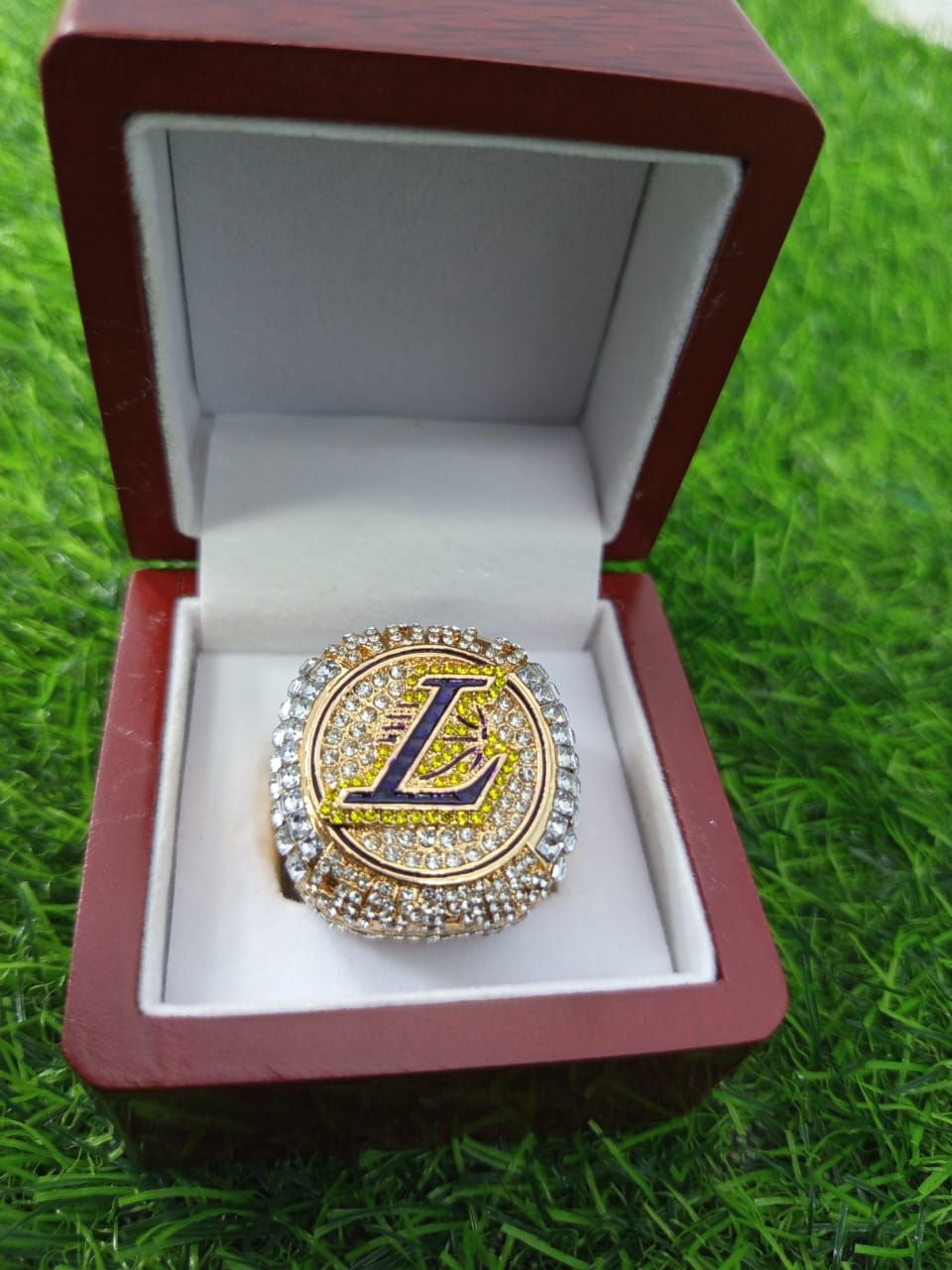 Los Angeles Lakers Championship Ring