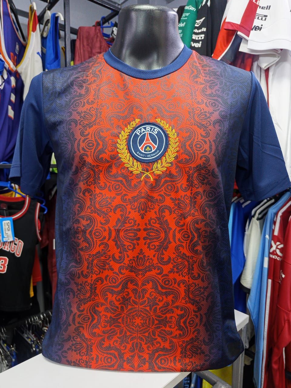 PSG Eiffel Tower Star Kit